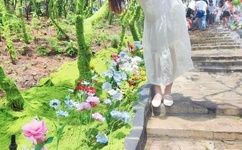 舌头与舌头搅拌在一起的原声